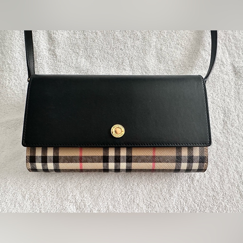 NWOT Burberry Vintage Check Crossbody